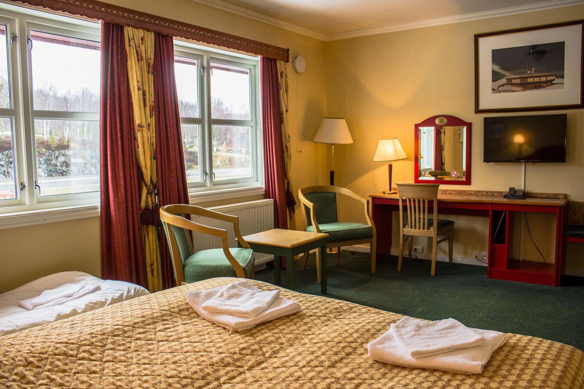 Tysfjord Hotel Storjord I Tysfjord Extérieur photo